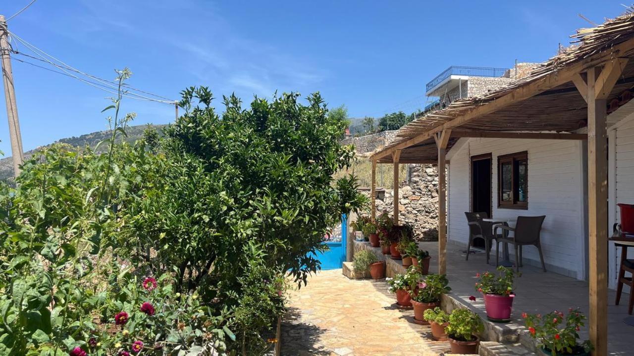 Kongjoni'S Rooms Himarë Dış mekan fotoğraf